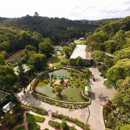 Готель Unique Garden Майріпоран Екстер'єр фото